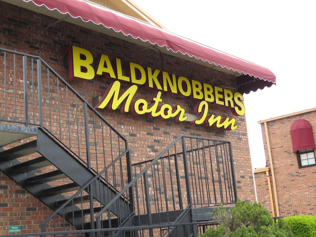 Baldknobbers Motor Inn Бренсън Екстериор снимка