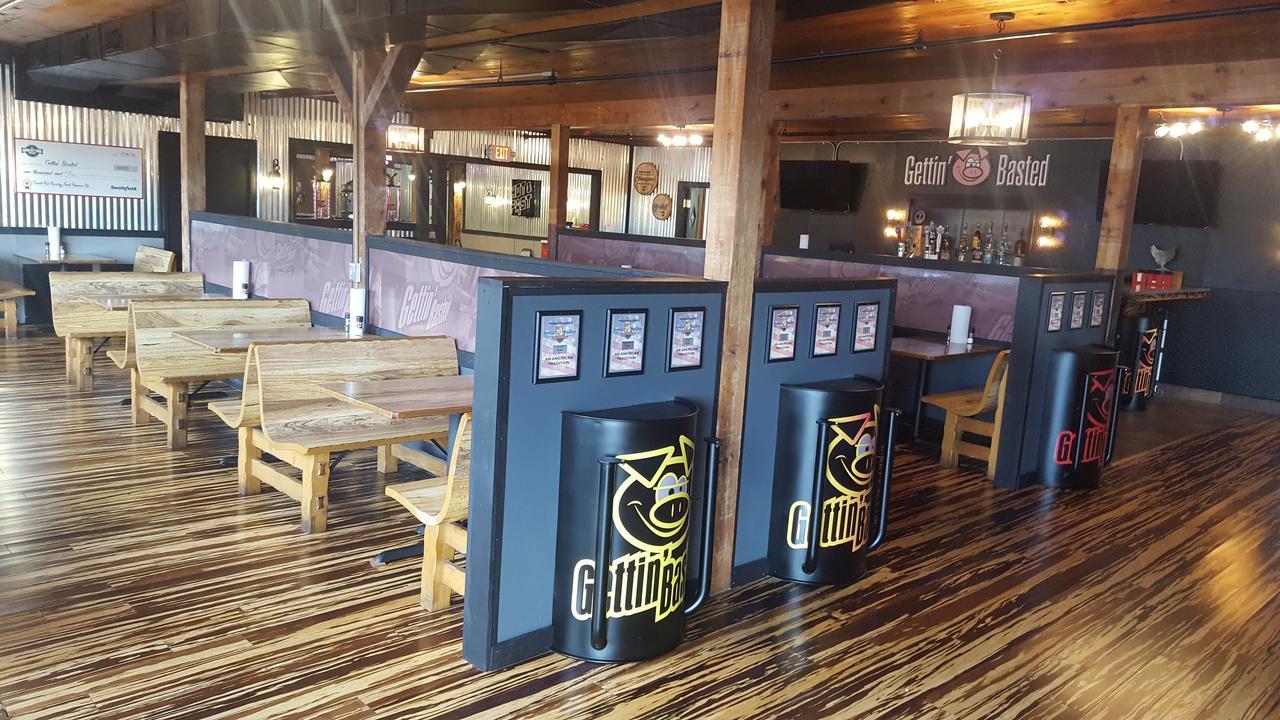 Baldknobbers Motor Inn Бренсън Екстериор снимка