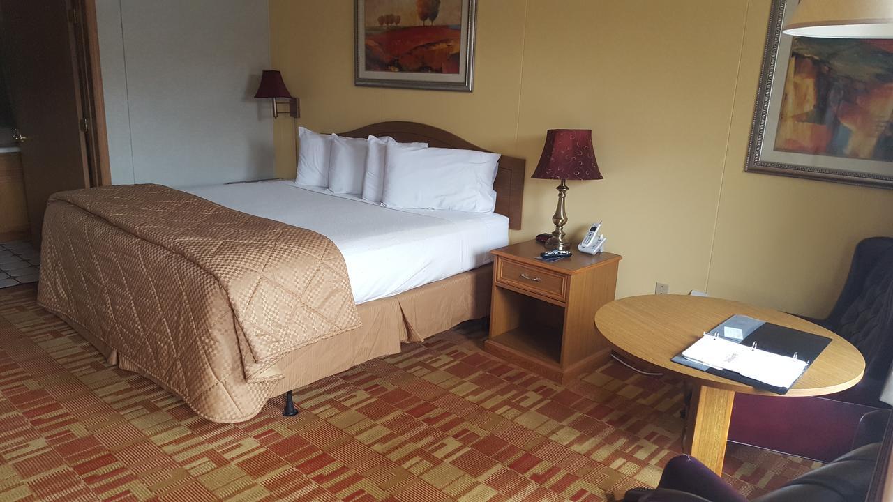 Baldknobbers Motor Inn Бренсън Екстериор снимка