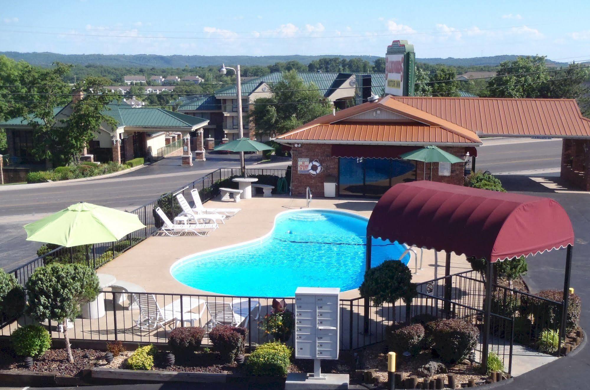 Baldknobbers Motor Inn Бренсън Екстериор снимка