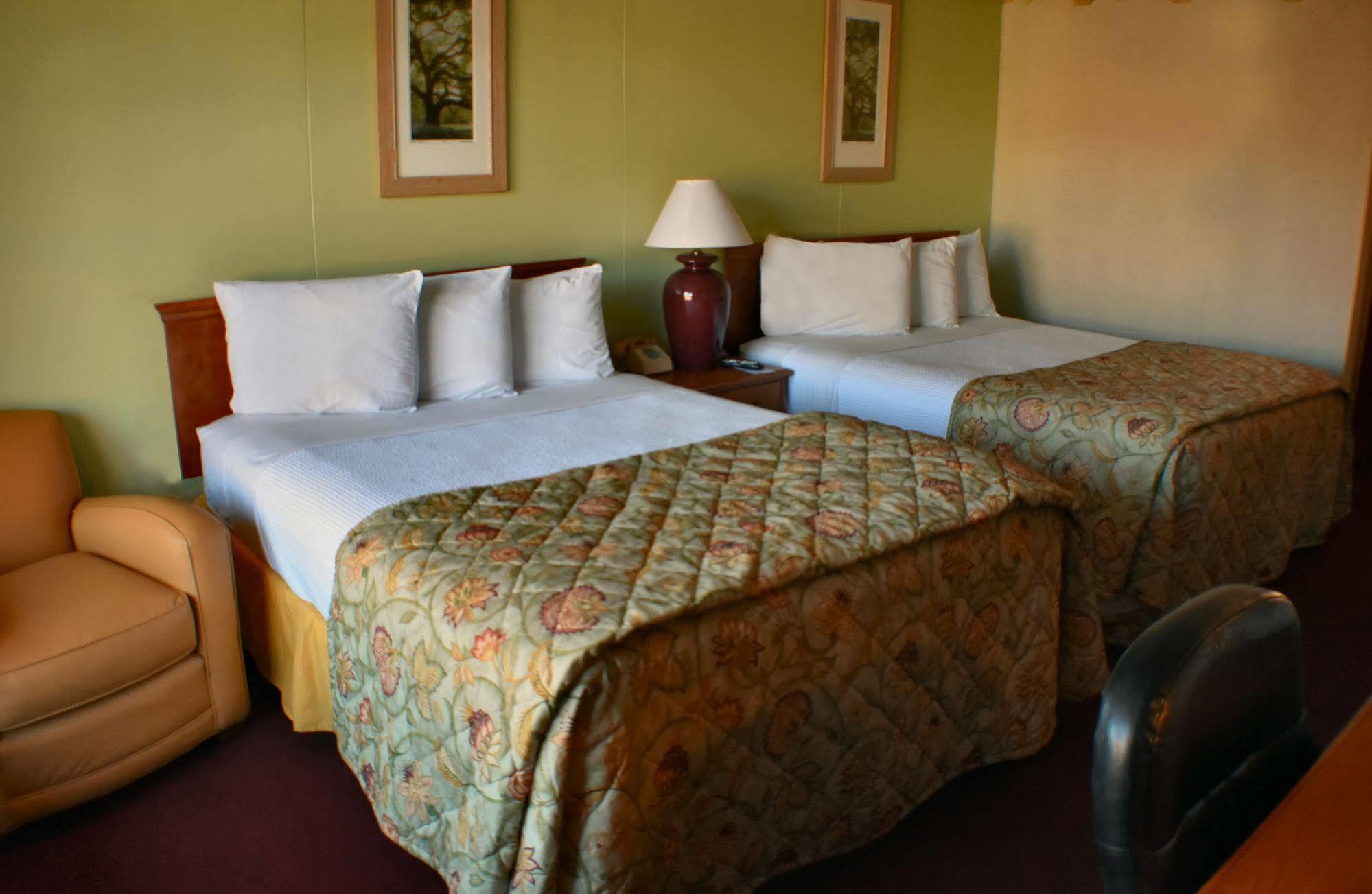Baldknobbers Motor Inn Бренсън Екстериор снимка